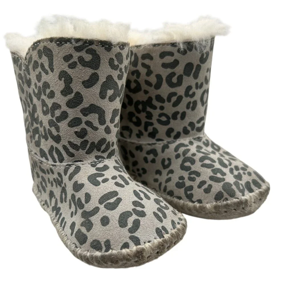 UGG Cassie Leopard Infant Boots‎ (2/3)